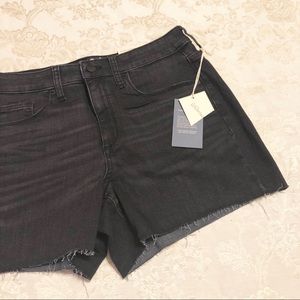 Universal Threads | Black High Rise Midi Shorts